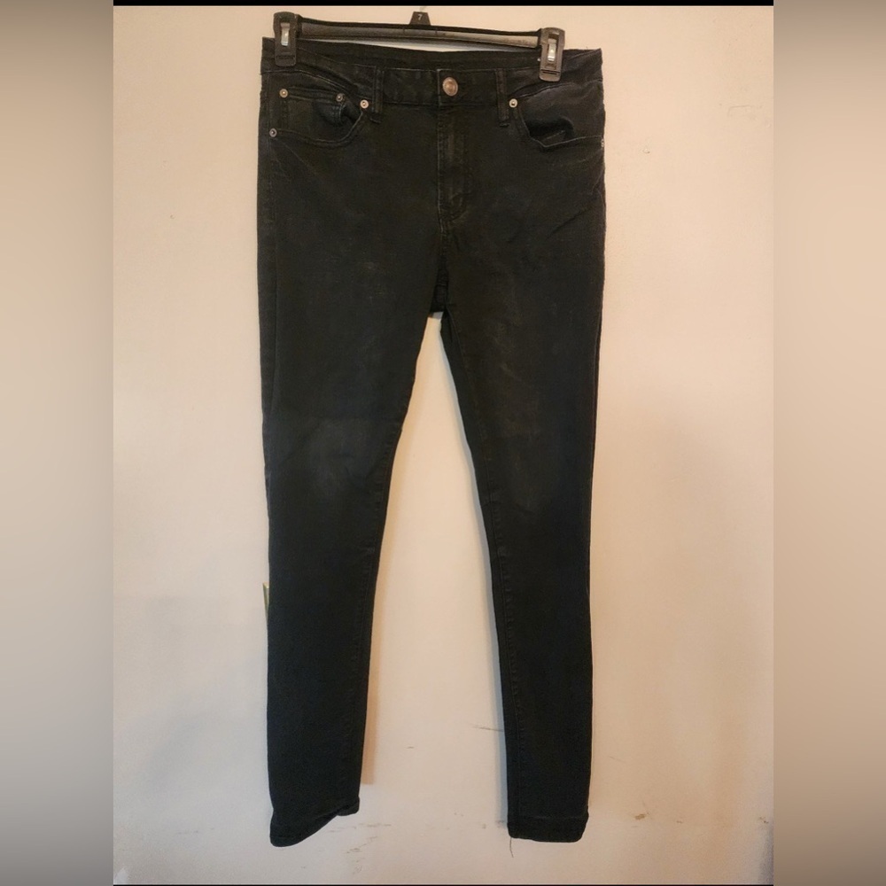 Rue 21 black high rise skinny Distressed Jeans Size 32/34